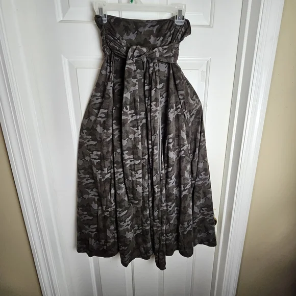 Women Camflouge Streetwear Skirt Size Large - Picture 2 of 10